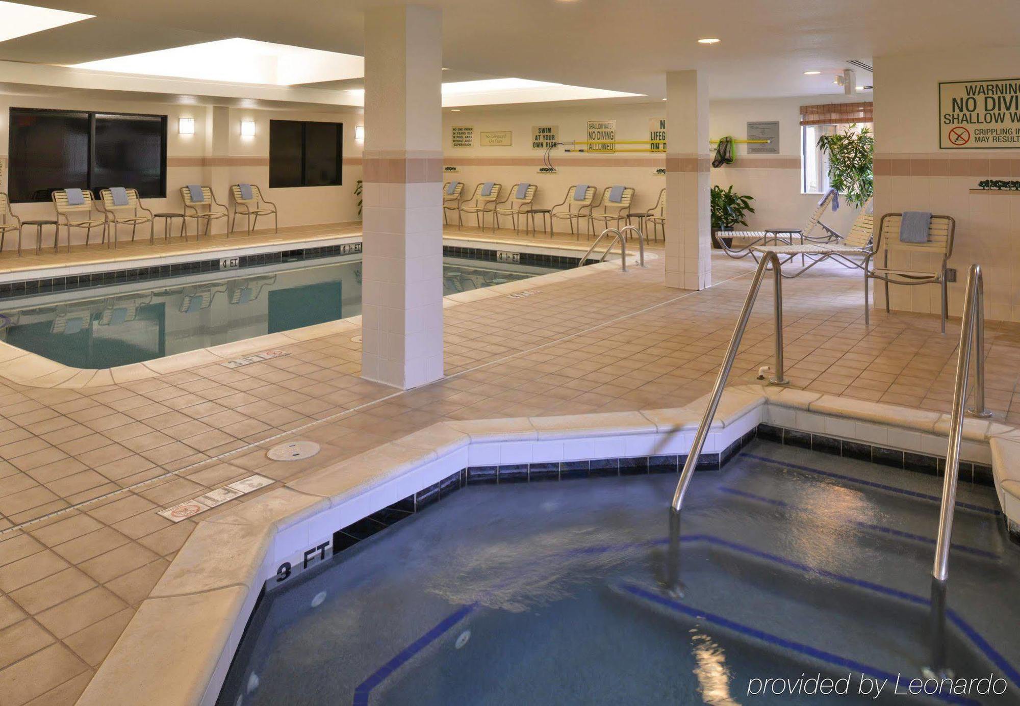 Отель Courtyard By Marriott Рок-Хилл Экстерьер фото
