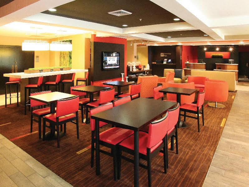 Отель Courtyard By Marriott Рок-Хилл Экстерьер фото