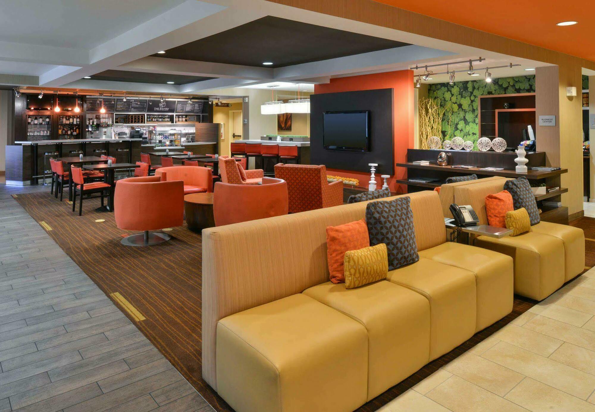Отель Courtyard By Marriott Рок-Хилл Экстерьер фото
